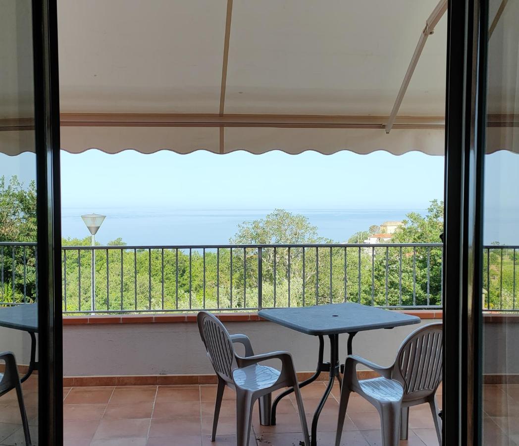 Agriturismo Agri Armonia San Lucido Exteriör bild